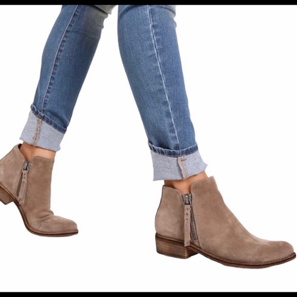 Dolce Vita Dark Taupe Suede Sutton Bootie 9.5 - Picture 1 of 9